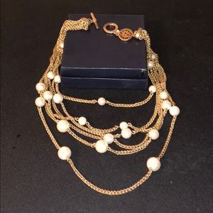 GORGEOUS LAYERED PEARL NECKLACES. GREAT CONDITION